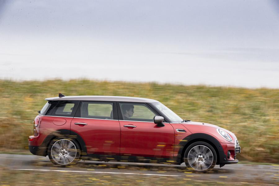  Mini Cooper Clubman (F54) 2019 года  (UK) (фото 14 из 29)